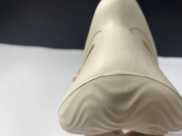 Sand Yeezy Foam FY4567 Adidas RNNR 0816